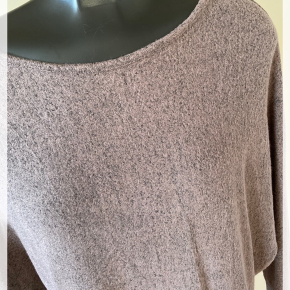 NWT / Medium Brown Batwing Crop Knit Sweater - Picture 3 of 3